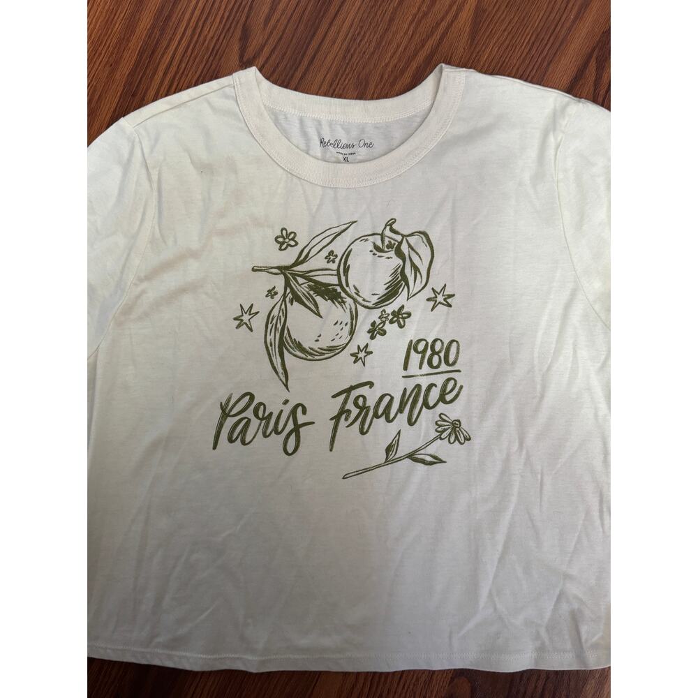 XL crop top cream Tee Paris France 1980 Graphic - Rebellious One brand